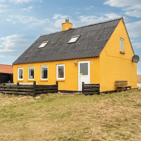 6 Person In Harbo Re Holiday home